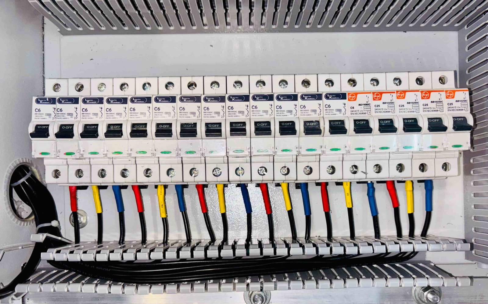 Alta de suministro eléctrico en vivienda
